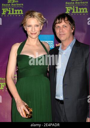 Eine schwangere Cate Blanchett mit Regisseur Todd Haynes wird am Samstag, den 26. Januar 2008, beim Santa Barbara Film Festival 2008 - Modern Master Tribute to Cate Blanchett im Arlington Theater in Santa Barbara, CA, USA, mit dem Modern Master Award 2008 ausgezeichnet. Foto von David Miller/ABACAPRESS.COM Stockfoto