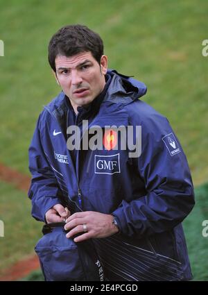 Marc Lievremont, Trainer der französischen Rugby-Union-Nationalmannschaft, während einer Trainingseinheit in Marcoussis bei Paris am 30. Januar 2008. Frankreich wird Schottland für das IRB Six Nations Turnier am 03. Februar in Murrayfield gegenüberstellen. Foto von Nicolas Gouhier/Cameleon/ABACAPRESS.COM Stockfoto