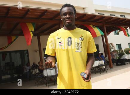 Der Ghanaer Michael Essien verbringt am 2. Februar 2008 Zeit vor dem Viertelfinale des African Cup of Nations gegen Nigeria in Accra, Ghana. Foto von Steeve McMay/Cameleon/ABACAPRESS.COM Stockfoto