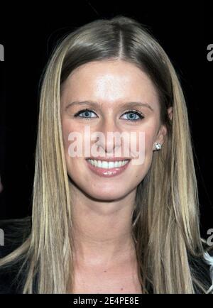 Nicky Hilton Backstage bei der Sass and Bide Herbst 2008 Kollektion während der Mercedes-Benz Fashion Week, die am Samstag, 2. Februar 2008 im Bryant Park in New York City, NY, USA, stattfand. Foto von David Miller/ABACAPRESS.COM Stockfoto