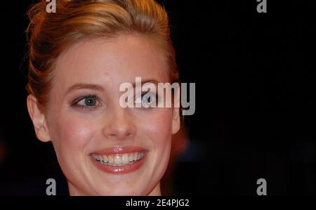Das Cast-Mitglied Gillian Jacobs läuft am 9. Februar 2008 auf dem roten Teppich für die Vorführung "Gardens of the Night" bei den 58. Filmfestspielen in Berlin. Foto von Nicolas Khayat/ABACAPRESS.COM Stockfoto