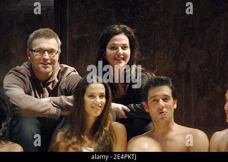 Laurent Ruquier, Peri Cochin, Elisa Tovati und Titoff treten am 11. Februar 2008 während des Durchlaufs von 'Open Bed' im Theater des Bouffes Parisiens in Paris auf. Foto von Giancarlo Gorassini/ABACAPRESS.COM Stockfoto