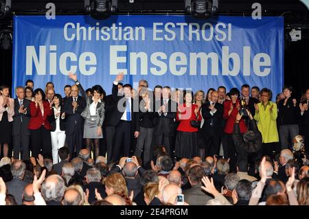 Christian Estrosi, seine Frau Dominique, Denise Fabre, Rudy Salles, Muriel Marland-Militello nehmen an der Einführung seiner Liste für die Bürgermeisterwahlen in Nizza, Frankreich, am 17. Februar 2008 Teil. Foto von Erci Boizet/ABACAPRESS.COM Stockfoto