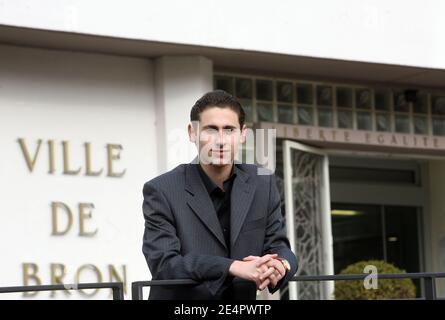 Frankreichs jüngster bürgermeisterlicher Kandidat Maxime Verner, 18, posiert am 21. Februar 2008 in Bron, Vorort von Lyon. Fotos von Vincent Dargent/ABACAPRESS.COM Stockfoto