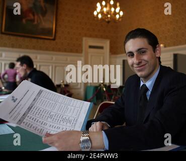 Frankreichs jüngster bürgermeisterlicher Kandidat Maxime Verner, 18, posiert am 21. Februar 2008 in Bron, Vorort von Lyon. Fotos von Vincent Dargent/ABACAPRESS.COM Stockfoto