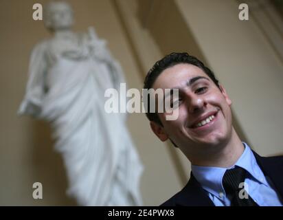 Frankreichs jüngster bürgermeisterlicher Kandidat Maxime Verner, 18, posiert am 21. Februar 2008 in Bron, Vorort von Lyon. Fotos von Vincent Dargent/ABACAPRESS.COM Stockfoto