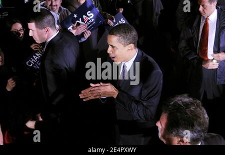 Der hoffnungsvolle Senator des demokratischen Präsidenten Barack Obama, D-Ill., spricht am 22. Februar 2008 bei einer Kundgebung vor dem State Capitol in Austin, TX, USA. Foto von Olivier Douliery/ABACAPRESS.COM Stockfoto