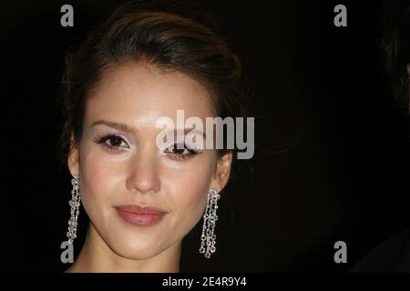 DIE US-Schauspielerin Jessica Alba Pregnant posiert während der französischen Premiere von "The Eye", die am 4. März 2008 im Marignan-Theater in Paris stattfand. Foto von Denis Guignebourg/ABACAPRESS.COM Stockfoto