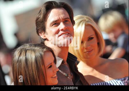 Jim Carrey, Jenny McCarthy und Jane Erin Carrey besuchen die Premiere von 'Dr. Seuss Horton hört EIN Who!' Am 8. März 2008 im Mann Village Theater in Westwood, Los Angeles, CA, USA. Foto von Lionel Hahn/ABACAPRESS.COM Stockfoto