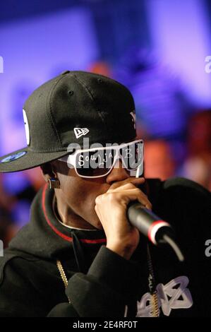 EXKLUSIV - Soulja Boy nimmt an der Aufnahme einer Radiosendung in Paris, Frankreich am 11. März 2008 Teil. Foto von Greg Soussan/ABACAPRESS.COM Stockfoto