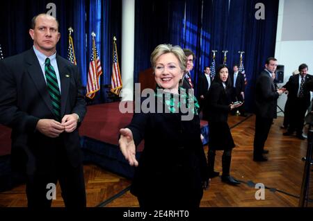 DIE hoffnungsvolle Senatorin der US-Demokraten Hillary Clinton (D, NY) spricht am 17. März 2008 an der George Washington University in Washington, DC, USA über ihre Politik für den Krieg im Irak. Foto von Olivier Douliery/ABACAPRESS.COM Stockfoto