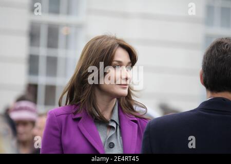 Carla Bruni-Sarkozy nimmt am 27. März 2008 an der Statue von Charles De Gaulle in London Teil. Foto von Jacovides/Pool/ABACAPRESS.COM Stockfoto