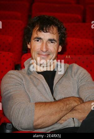 Schauspieler Albert Dupontel posiert für Bilder während des 19. Valenciennes Filmfestivals in Valenciennes, Frankreich am 29. März 2008. Foto von Denis Guignebourg/ABACAPRESS.COM Stockfoto