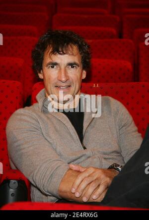 Schauspieler Albert Dupontel posiert für Bilder während des 19. Valenciennes Filmfestivals in Valenciennes, Frankreich am 29. März 2008. Foto von Denis Guignebourg/ABACAPRESS.COM Stockfoto