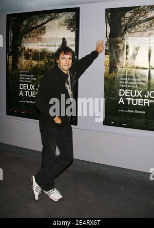 Schauspieler Albert Dupontel posiert für Bilder während des 19. Valenciennes Filmfestivals in Valenciennes, Frankreich am 29. März 2008. Foto von Denis Guignebourg/ABACAPRESS.COM Stockfoto