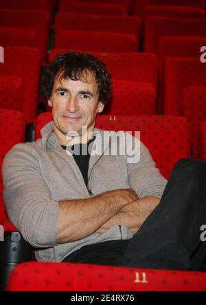 Schauspieler Albert Dupontel posiert für Bilder während des 19. Valenciennes Filmfestivals in Valenciennes, Frankreich am 29. März 2008. Foto von Denis Guignebourg/ABACAPRESS.COM Stockfoto