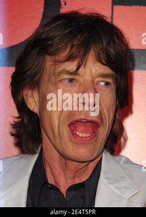 Der Musiker Mick Jagger von den Rolling Stones besucht am 30. März 2008 die Premiere von 'Shine A Light' im Ziegfeld Theater in New York City, USA. Foto von Gregorio Binuya/ABACAUSA.COM (im Bild: Mick Jagger, Rolling Stones) Stockfoto