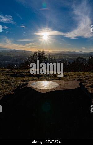 Enrith und das Seengebiet Fjells von der Beacon an einem sonnigen Wintertag gesehen. Stockfoto