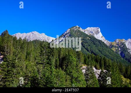 Naturpark Karwendel, Karwendelgebirge, Alpenpark, Rißtal, Risstal, Berge, Bergwald, Vomp, Hinterriss, Tirol, Österreich Stockfoto