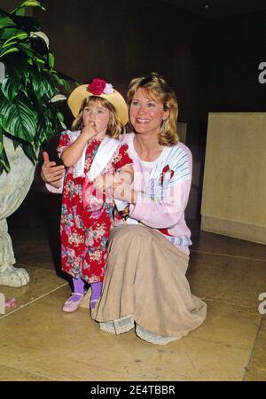 Dee Wallace und Gabrielle Stone ( Dee Wallace's Tochter ) Quelle: Ralph Dominguez/MediaPunch Stockfoto