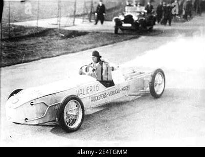 Max Valier in Rocket Car (1931). Stockfoto