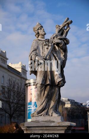 Statue von Johannes Nepomuk, Johannes von Pomuk, in Wien Österreich Stockfoto