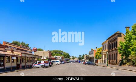 Historische Gebäude in Fraser Street, Clunes, Victoria, Australien Stockfoto