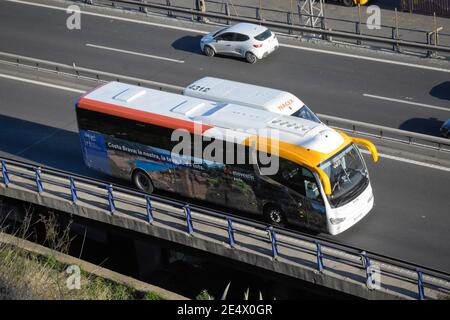 Moventis Sarfa mit Sitz in Palafrugell gilt als eines der wichtigsten Unternehmen aus Girona im Transportsektor. Stockfoto