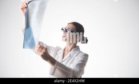Röntgenaufnahme der Brust nach einem Arzt Stockfoto