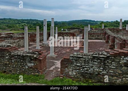 Blick auf einige der erhaltenen Ruinen der alten römischen Komplex von Palästen und Tempeln Felix Romuliana, erbaut im 3. Und 4. Jahrhundert von römischen Kaiser Stockfoto
