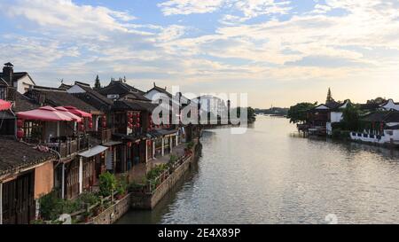 Großer Kanal in Zhujiajiao Wasserstadt in China Stockfoto