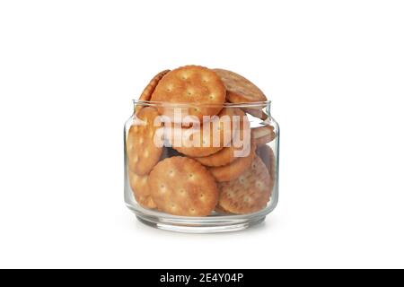 Glas mit Cracker Kekse isoliert auf weißem Hintergrund Stockfoto