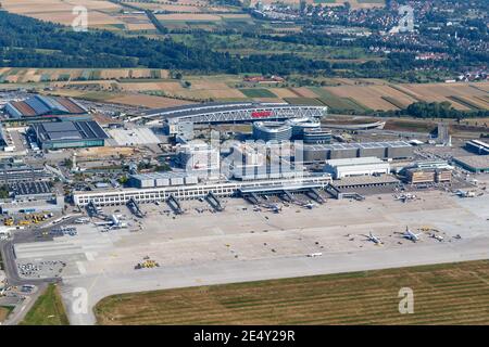 Stuttgart, 2. September 2016: Luftaufnahme des Stuttgarter Flughafens (STR) in Deutschland. Stockfoto