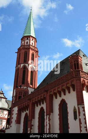 Berühmte alte Nikolaikirche in Frankfurt am Main, Deutschland Stockfoto