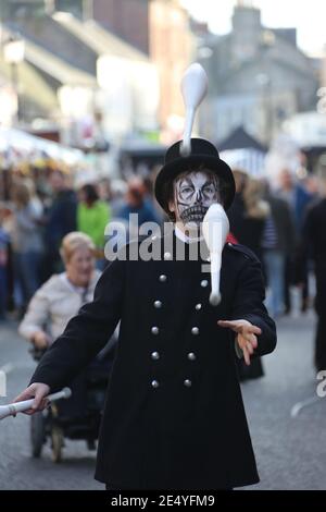 Tamfest Ayr, Ayrshire, Schottland, Großbritannien 29 Oct 2017. Ayrshire Premier Familie Halloween-Festival. Das Tamfest, das im Erbe verwurzelt ist und vom apokryphen Tam o’ Shanter Gedicht von Robert Burns inspiriert wurde, ist ein Festival wie kein anderes! Jedes Jahr wird eine Zeile aus dem epischen Gedicht als Unterthema gewählt, um das Festival frisch zu halten und neue Einblicke in die Charaktere zu bieten und die Geschichte des Tam o’ Shanter zu erkunden. Stockfoto