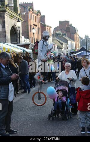 Tamfest Ayr, Ayrshire, Schottland, Großbritannien 29 Oct 2017. Ayrshire Premier Familie Halloween-Festival. Das Tamfest, das im Erbe verwurzelt ist und vom apokryphen Tam o’ Shanter Gedicht von Robert Burns inspiriert wurde, ist ein Festival wie kein anderes! Jedes Jahr wird eine Zeile aus dem epischen Gedicht als Unterthema gewählt, um das Festival frisch zu halten und neue Einblicke in die Charaktere zu bieten und die Geschichte des Tam o’ Shanter zu erkunden. Stockfoto