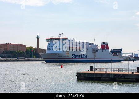 Fähre auf dem Weg in den Hafen in Göteborg, Schweden Stockfoto