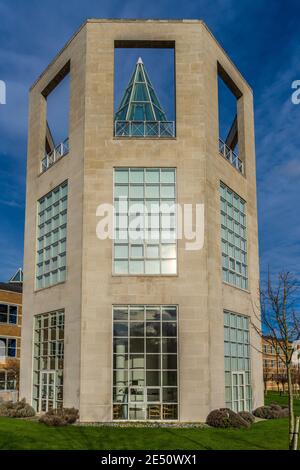 Das Møller Institute Churchill College Cambridge. Das Moller Institut wurde 1992 eröffnet. Moller Centre Entwurf des dänischen Architekten Henning Larsen. Stockfoto