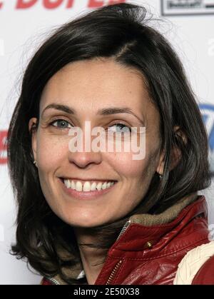 Adeline Blondieau nimmt an der französischen Premiere von George Clooneys neuem Film "Leatherheads" Teil, der am 11. April 2008 im UGC Normandy Kino in Paris, Frankreich, stattfand. Foto von Thierry Orban/ABACAPRESS.COM Stockfoto