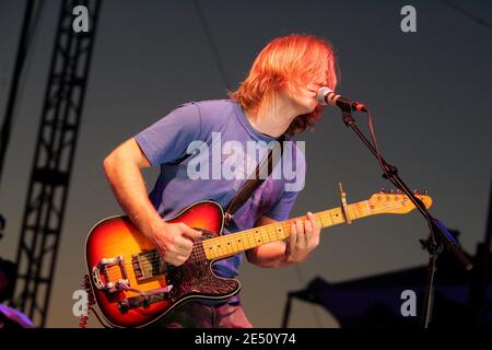 Dan Auerbach von den Black Keys tritt am 25. September 2005 beim Austin City Limits Festival im Zilker Park in Austin Texas auf. Foto von John Davisson/ABACAPRESS.COM Stockfoto