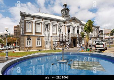 Blick auf das Rathaus von Fort de France im französischen Karibikgebiet von Martinique, am 17. April 2008. Vorbereitungen für Begräbnisse des französisch-karibischen Dichters und ehemaligen Bürgermeisters von Fort de France Aime Cesaire. Foto von Patrice Coppee/ABACAPRESS.COM Stockfoto