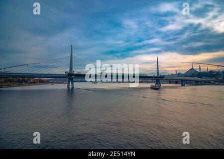 Halic Metro Bridge in Istanbul Stockfoto