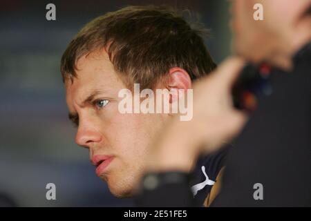 Deutschlands Formel-1-Toro Rosso-Pilot Sebastian Vettel bei einem Testlauf auf der Paul Ricard-Strecke in Le Castellet bei Marseille, Südfrankreich, am 16. Mai 2008. Foto von Sebastien Boue/Cameleon/ABACAPRESS.COM Stockfoto