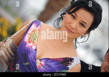 Darstellerin Joan Chen posiert bei einer Fotoschau für den Film '24 City' ('Er Shi Si Cheng Ji') während der 61. Filmfestspiele von Cannes am 17. Mai 2008 in Cannes, Frankreich. Foto von Hahn-Nebinger-Orban/ABACAPRESS.COM Stockfoto