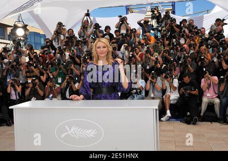 Die Schauspielerin Cate Blanchett posiert bei einer Fotoschau für den Film 'Indiana Jones und das Königreich des Kristallschädels' während der 61. Internationalen Filmfestspiele von Cannes im Palais des Festivals in Cannes, Frankreich am 18. Mai 2008. Foto von Hahn-Nebinger-Orban/ABACAPRESS.COM Stockfoto