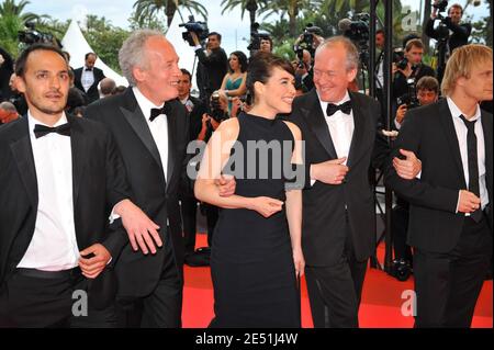 L bis R : der belgische Schauspieler Fabrizio Rongione, Regisseur Jean-Pierre Dardenne, die kosovarische Schauspielerin Arta Dobroshi, der belgische Regisseur Luc Dardenne und der Schauspieler Jeremie Renier bei der Ankunft im Palais des Festivals in Cannes, Südfrankreich, 19. Mai 2008, Für die Vorführung von Jean-Pierre und Luc Dardennes Le Silence de Lorna im Wettbewerb der 61. Filmfestspiele von Cannes. Foto von Hahn-Nebinger-Orban/ABACAPRESS.COM Stockfoto