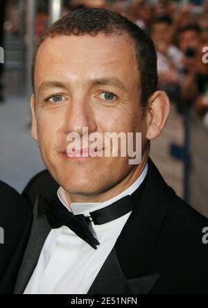 Dany Boon während der Ausstrahlung der Fernsehsendung "Le Grand Journal" auf Canal Plus am Strand von Martinez während der 61. Filmfestspiele von Cannes in Cannes, Frankreich am 21. Mai 2008. Foto von Denis Guignebourg/ABACAPRESS.COM Stockfoto