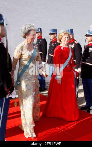 Prinzessin Benedikte und ehemalige Königin von Griechenland Anne-Marie besuchen die Hochzeit zwischen Prinz Joachim von Dänemark und Marie Cavallier in der Kirche Mogeltunder, Südjütland, Dänemark am 24. Mai 2008. Dies ist eine Wiederhochzeit für Prinz Joachim (jüngerer Sohn von Königin Margrethe II. Und Prinz Henri de Montpezat), 39, der Alexandra Manley am 18. November 1995 heiratete und sich am 8. April 2005 scheiden ließ. Prinzessin Marie Cavallier, 32, ist französische Staatsbürgerin und gehört der römisch-katholischen Kirche an. Foto von Patrick Bernard/ABACAPRESS.COM Stockfoto