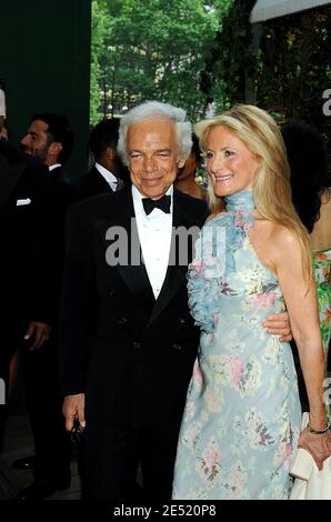 Designer Ralph Lauren und Frau Ricki kommen zum CFDA Fashion Awards Dinner 2008, gesponsert von Swarovski, das am 2. Juni 2008 in der New York Public Library in New York City, NY, USA, stattfand. Foto von Graylock/ABACAPRESS.COM Stockfoto