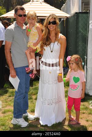 Denise Richards mit Kindern Sam und Lola Sheen kommen am 8. Juni 2008 zum "TIME for Heroes" Celebrity Carnival, um der Elizabeth Glaser Pediatric AIDS Foundation im Wadsworth Theater in Los Angeles, CA, USA, zu nutzen. Foto von Lionel Hahn/ABACAPRESS.COM Stockfoto